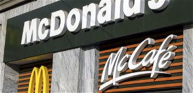 Nem átverés volt: valaki több millió forint értékben rendelt ételt a McDonald’sból – videó