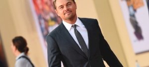 Döbbenet: Leonardo DiCaprio ritkán látható faterja pont úgy néz ki, mint Leonardo DiCaprio, csak rengeteg szőrrel a fején - videó