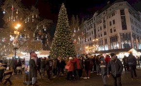 Megnyílt a Budapesti Adventi és Karácsonyi vásár, de nem mindenki látogathatja