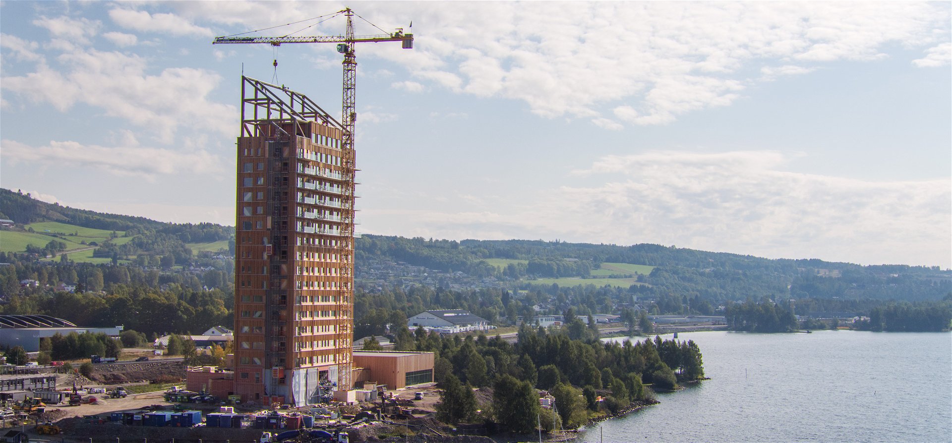 Nem hiszed el: bambuszból építettek felhőkarcolót a norvégok