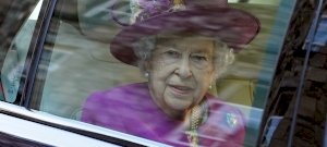 Végre megszólaltak II. Erzsébet állapotáról - egy brit lap udvari források alapján közölt cikket őfelségéről