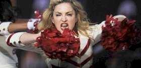 Túl messzire ment? Madonna bugyija akkor sem tudott volna elbújni, ha a díva körül van egy gigantikus erdő, több tízezer fával - fotó