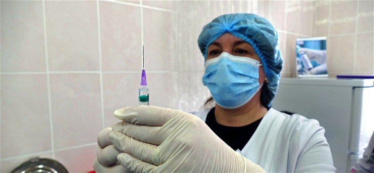 Jöhet az új vakcina Magyarországra is, ami biztos fegyver lehet az omikron ellen
