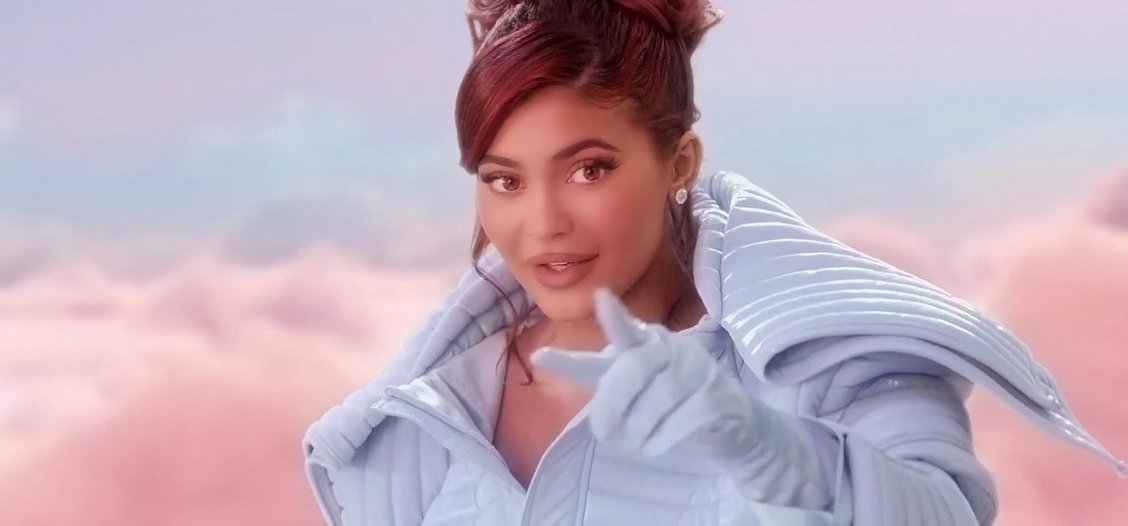 Kylie Jenner igencsak kikerekedett - újév alkalmából különleges fotón mutatta meg magát