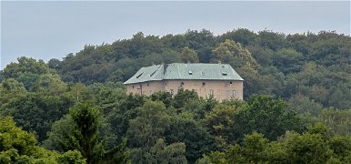 A pokol kapuja Európában van, közel Magyarországhoz? Hátborzongató történet egy igazán hátborzongató turistalátványosságról – videó