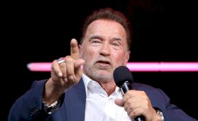 Elborzadsz: Arnold Schwarzenegger nevét el akarták venni, az első filmjében még ezzel a felismerhetetlen névvel szerepelt