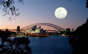 Észveszejtő: ha Ausztrália felkerülne az égre, kitakarná a Holdat