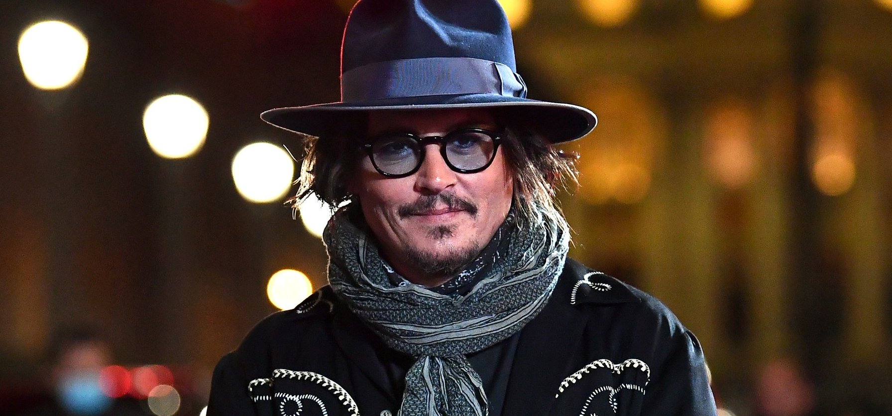 Újabb világsztár állt ki Johnny Depp mellett: „Igazi úriember”