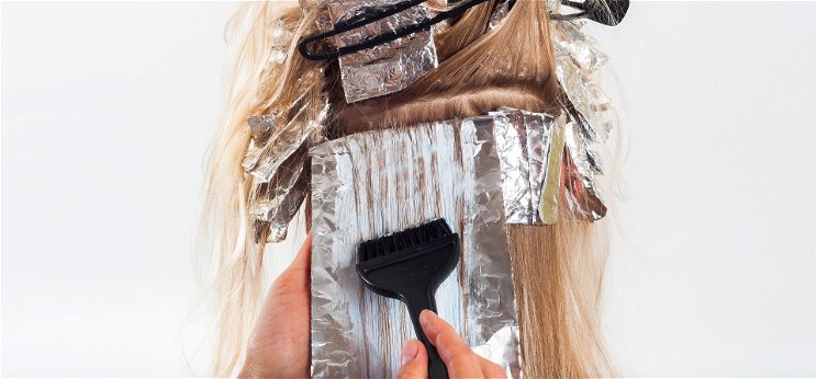 Meggyűlik a bajod az otthoni hajfestéssel? - 5 tipp, hogy garantáltan jól sikerüljön