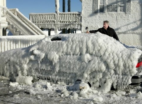 Időjárás: havazás töri át Magyarország határát - nyakunkon a zord tél?