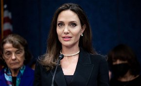 Angelina Jolie támogatását nyújtja a bajba jutott ukránoknak
