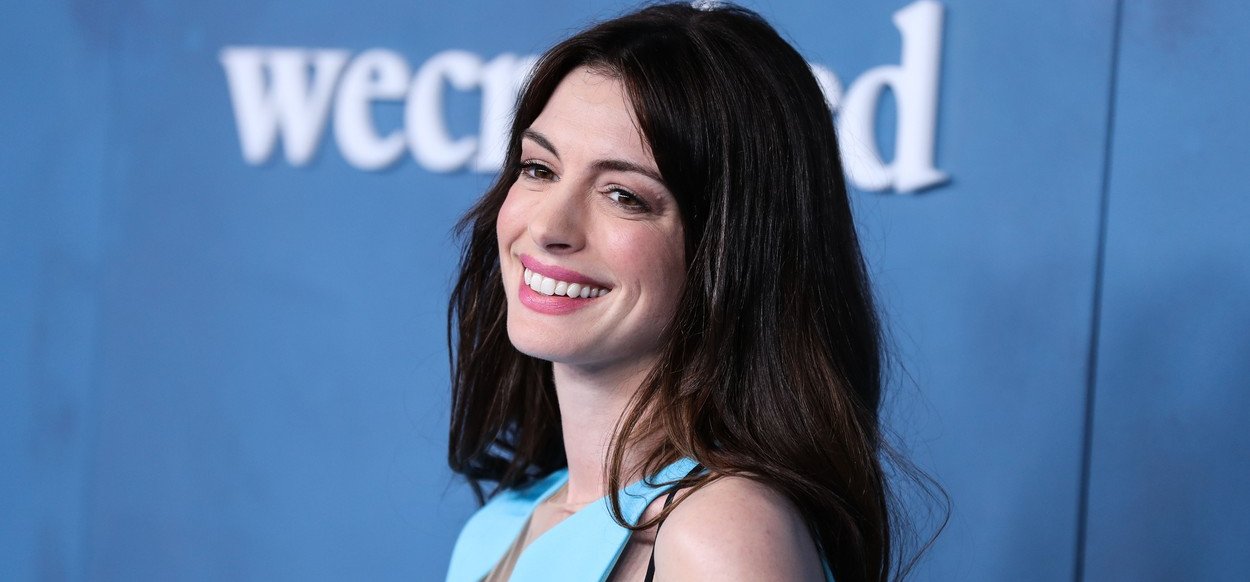 Anne Hathaway kamerák előtt alázott meg egy műsorvezetőt - videó