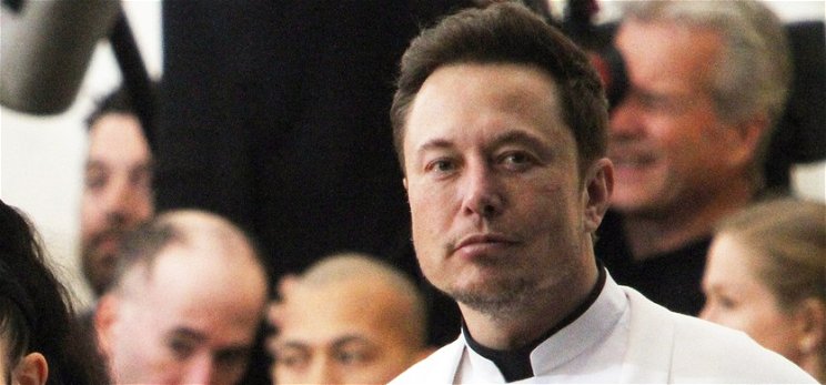Dermesztő: az üres temetőben hirtelen rengetegen lettek, mégsem volt ott senki, Elon Musknak is köze van a különös történéshez