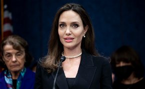 Angeline Jolie-nak meggyűlt a baja az FBI-jal Brad Pitt miatt