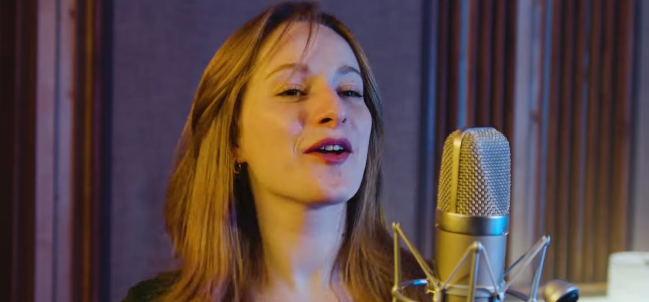 Dobta a pasiját, a karriert választotta az üstökösként feltűnt magyar énekesnő