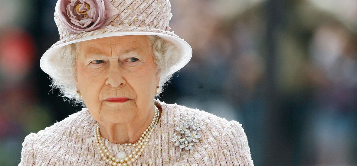 Harry herceg okozza majd II. Erzsébet vesztét?