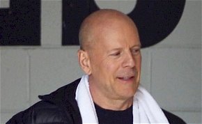 Szívszorító videó a betegsége után visszavonult Bruce Willisről, megható jelenet