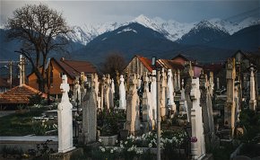 Ezt látnod kell: Morbid látványt nyújt a romániai vidám temető