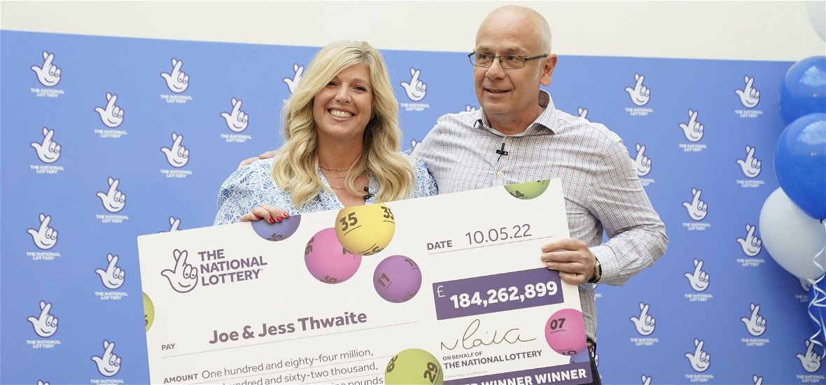 85 milliárdot nyertek a lottón – nem fogod elhinni, mit vettek elsőként a nyereményből