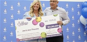 85 milliárdot nyertek a lottón – nem fogod elhinni, mit vettek elsőként a nyereményből