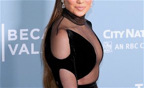 Jennifer Lopez ruhája nagyon intim részeken maradt nyitva, és erről fotó is készült