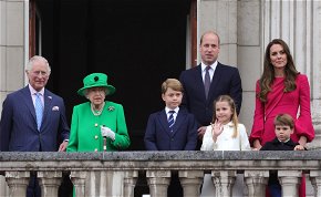 Több alkalmas utód is van II. Erzsébet családjában, akár trónharcot is láthatunk még közöttük