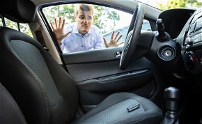4 tuti tipp az ajtónyitásra, ha véletlenül bezártad a slusszkulcsot a kocsidba