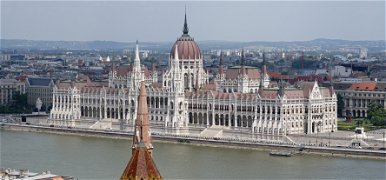 Nagy pofonba szaladt bele Budapest