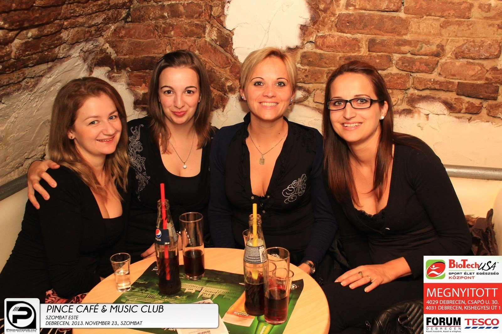 Debrecen, Pince Café & Music Club- 2013. November 23., szombat este