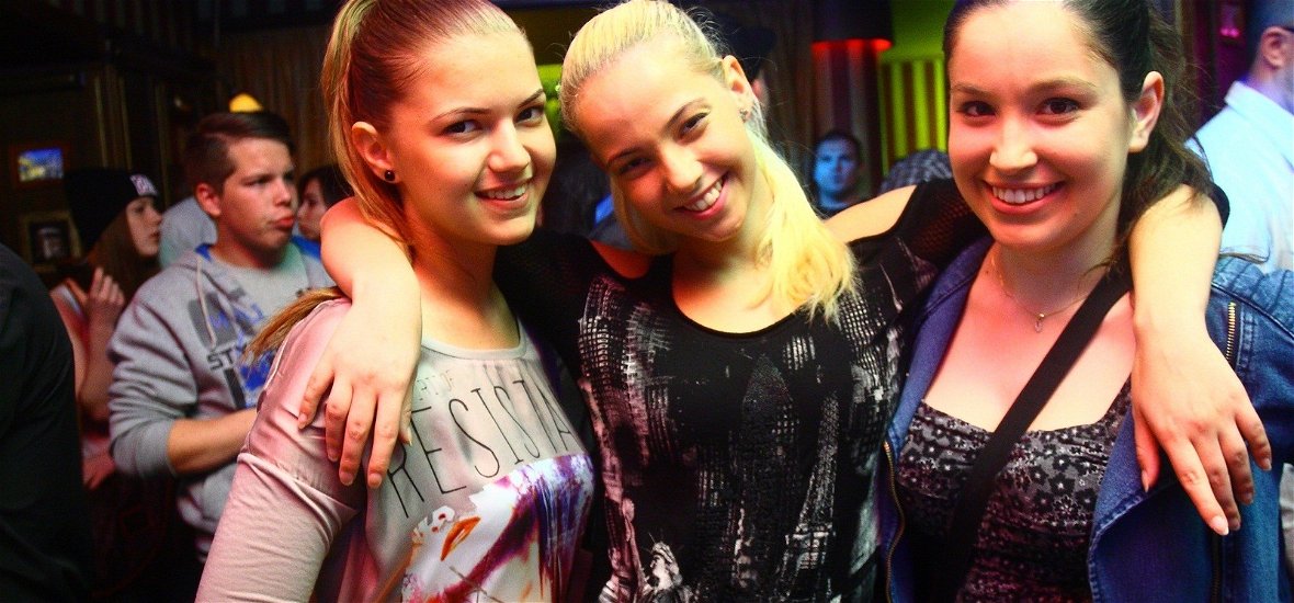 Eger, Hippolit Klub - 2014. Április 23., Szerda