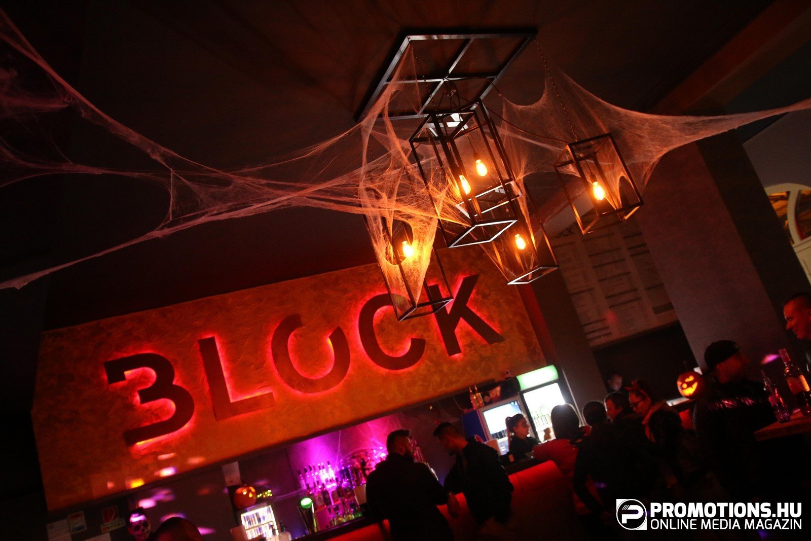 Miskolc, Block Klub & Bar - 2017. október 31., kedd