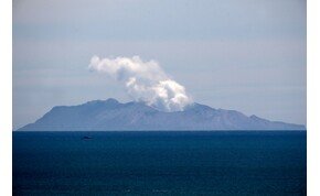 Kitört az új-zélandi Whakaari vulkán