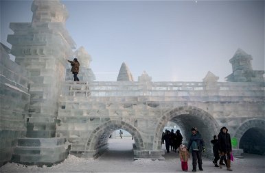 Megnyílt a harbini jégfesztivál, Kína