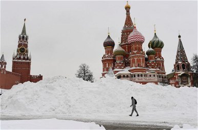 80 ezren takarítják a havat Moszkvában