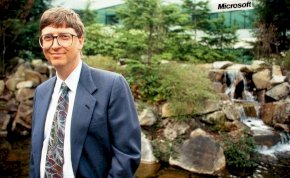 Így néz ki Bill Gates csúcsmodern otthona, az egyik a sok közül - le fog esni az állad a képek láttán!