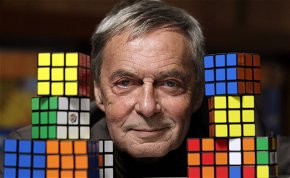 Nagy magyar évforduló: 47 évvel ezelőtt Rubik Ernő feltalálta a bűvös kockát - galéria