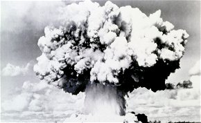 Ma 76 éve dobták le Hirosimára az atombombát – Megrázó képek az emberiség egyik legsötétebb napjáról