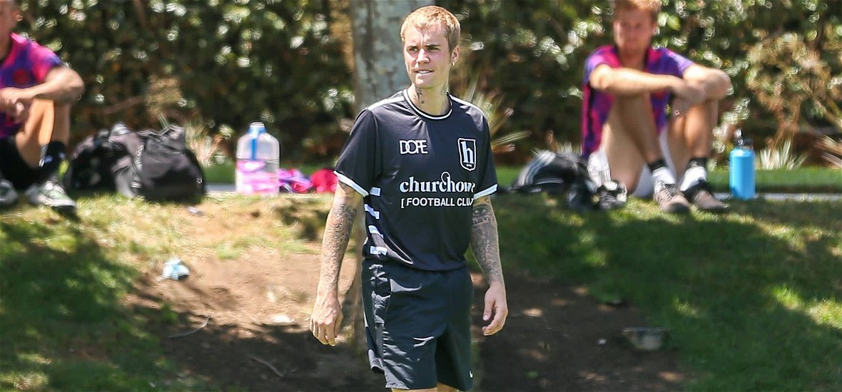 Justin Bieber nem csak imádja a focit, de ő maga is játszik – fotók