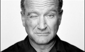Hét éve halt meg Robin Williams – Különleges képekkel idézzük fel a legendás nevettető emlékét