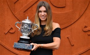 Elkelt a szexi román női teniszező, Simona Halep