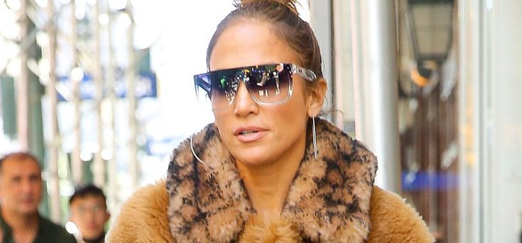 Jennifer Lopez még Csubakkaként is őrülten szexi – képek