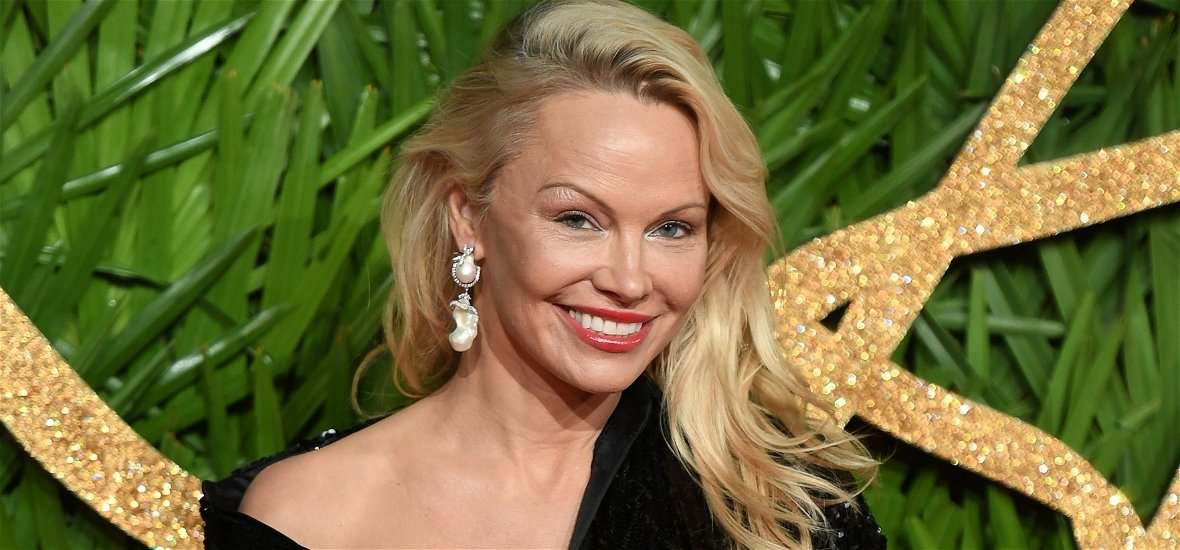 Hűha: így néz ki Pamela Anderson smink nélkül – lesifotók