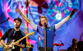 Négy év múlva akar búcsúzni a Coldplay, de van ebben egy kis csavar – fotók