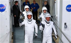 A SpaceX négy űrhajósa sikeresen megérkezett a Nemzetközi Űrállomásra