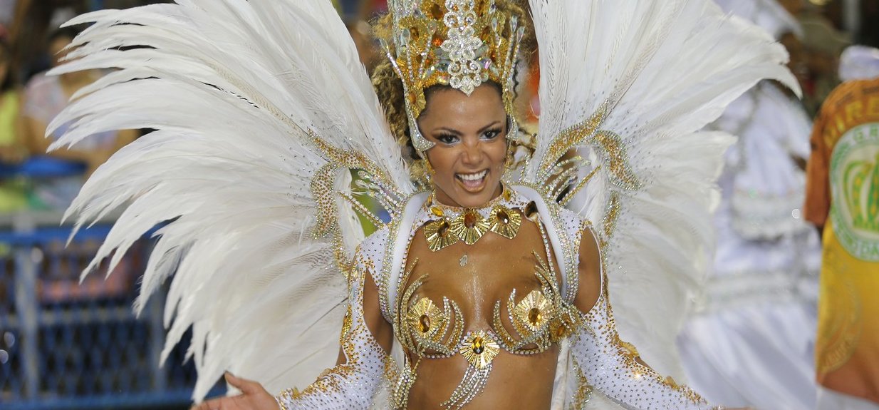 Hoppá: még a meztelenkedéstől sem riadtak meg a riói karnevál fellépői az utolsó napokban