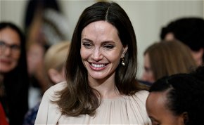 Friss lesifotók bizonyítják, hogy még mindig Angelina Jolie a világ egyik legszebb nője