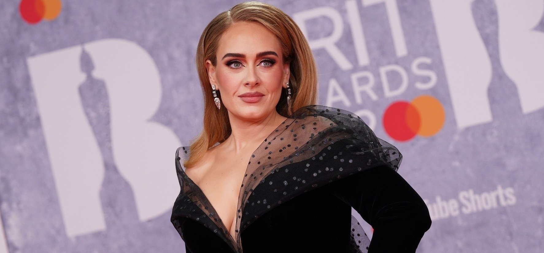 Le fogsz döbbenni Adele kinézetén – hihetetlen mennyire elszánt