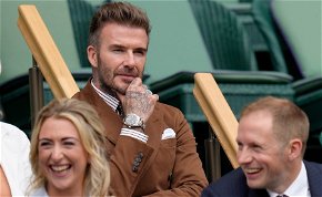 Erre a gigász meccsre látogatott ki David Beckham az édesanyjával