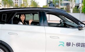 Kínában útra keltek a sofőr nélküli taxik