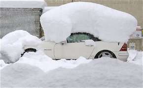 Döbbenetes képek: Japánban van olyan hely, ahol több mint 2 méter hó esett